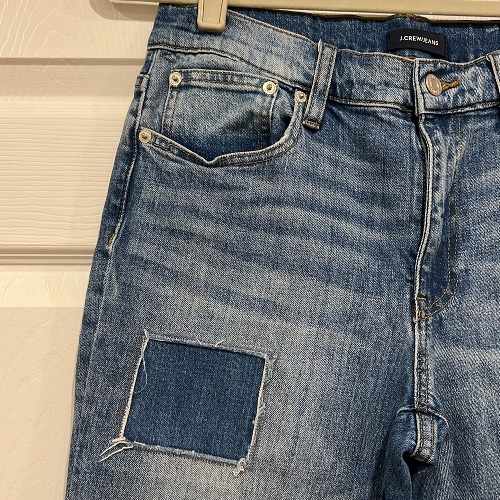 J. Crew Slim Broken-in Boyfriend Patchwork Distressed Blue Denim Jeans Size 27 - Picture 2 of 10
